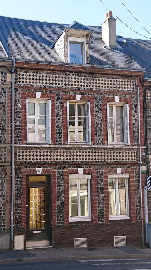 Tout Un 2Eme Etage A 300 Metres De La Mer, Chez L'Habitant ! Fécamp Exteriör bild